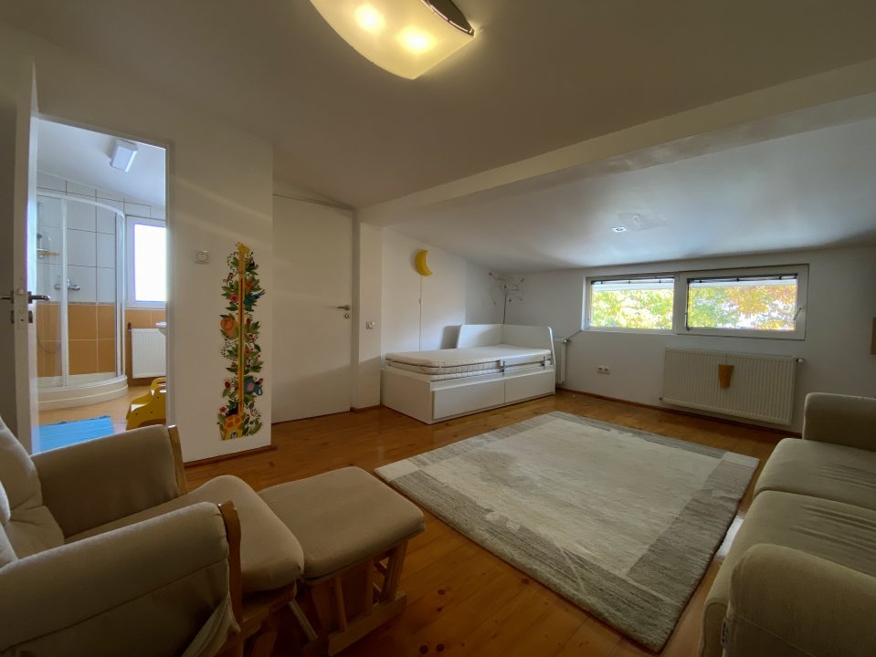 Locuinta calda si primitoare, Titulescu - Banu Manta! 