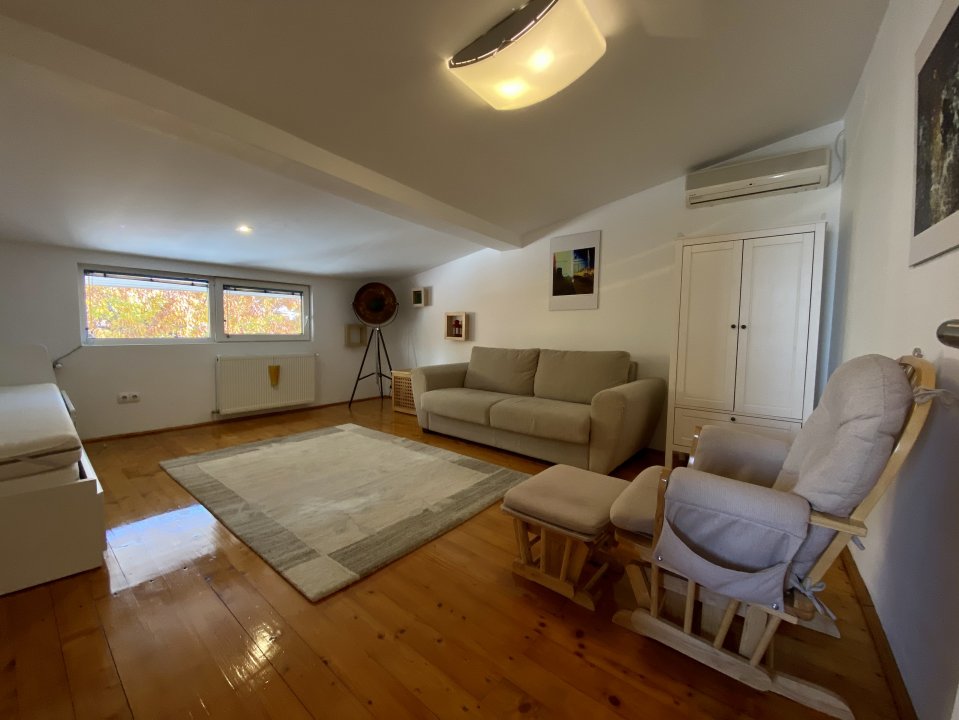 Locuinta calda si primitoare, Titulescu - Banu Manta! 