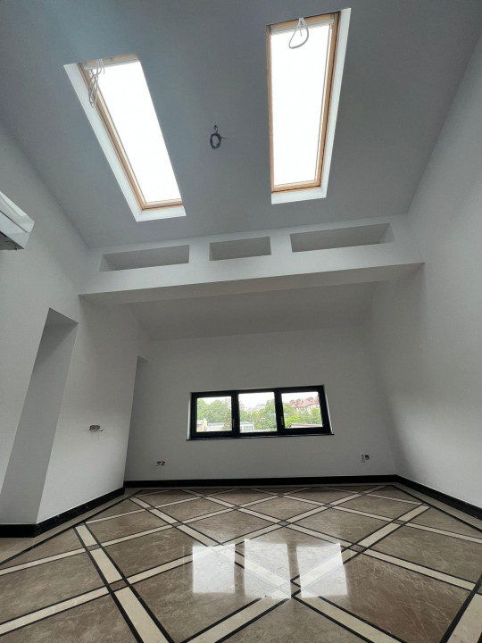 SUPER OCAZIE SE VIND 3 APRTAMENTE DE LUX IN VILA ZONA PARC CAROL COSBUC