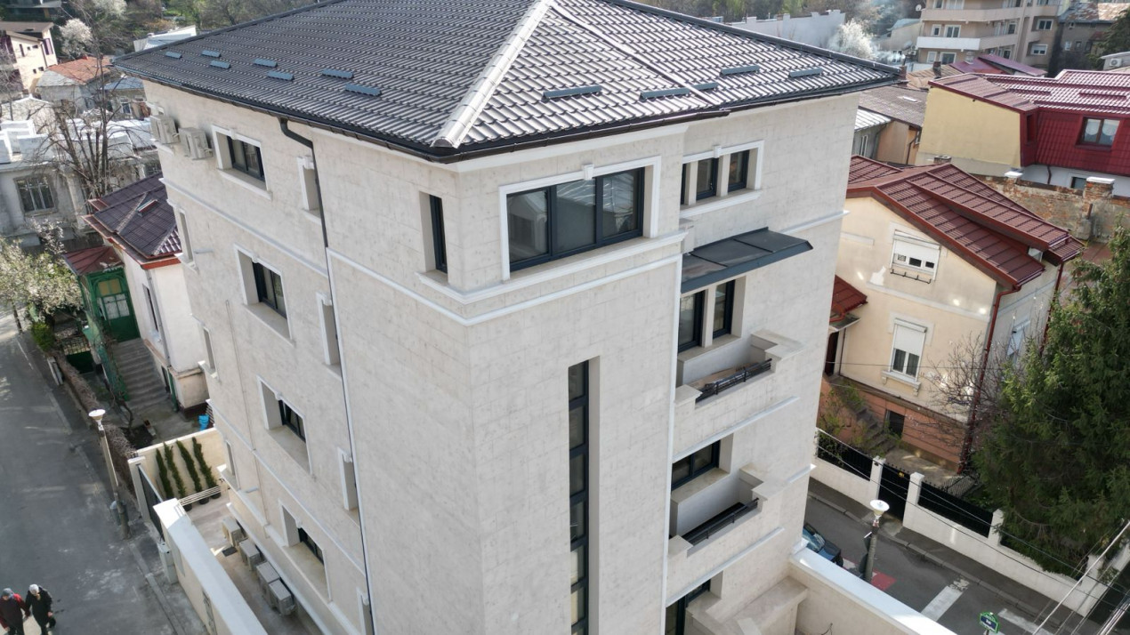 SUPER OCAZIE SE VIND 3 APRTAMENTE DE LUX IN VILA ZONA PARC CAROL COSBUC