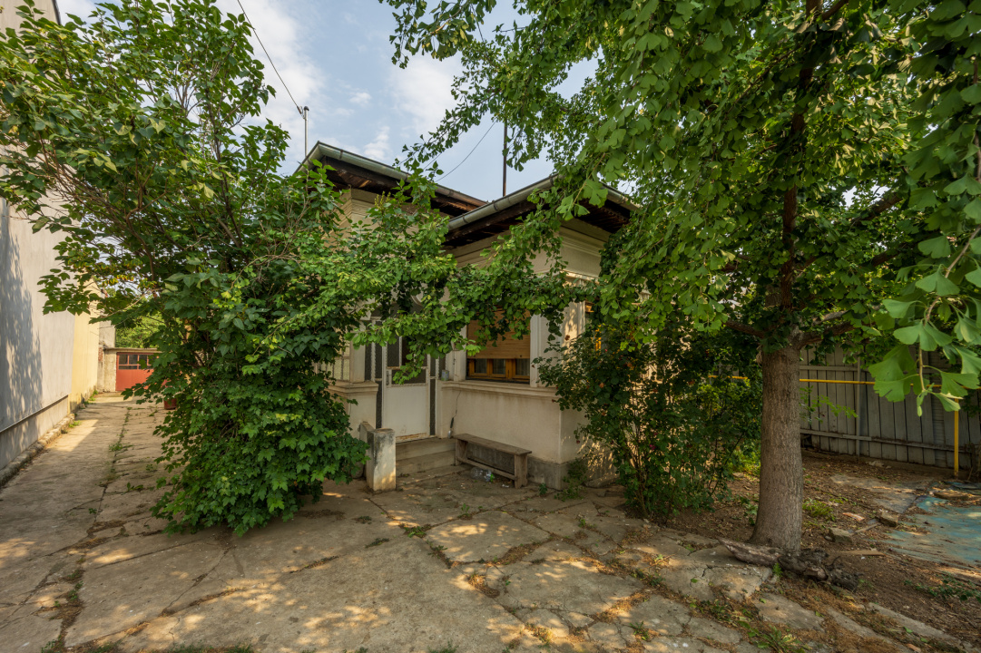 CHIAJNA - CASA RENOVABILA 129 MP, LOT 690 MP!