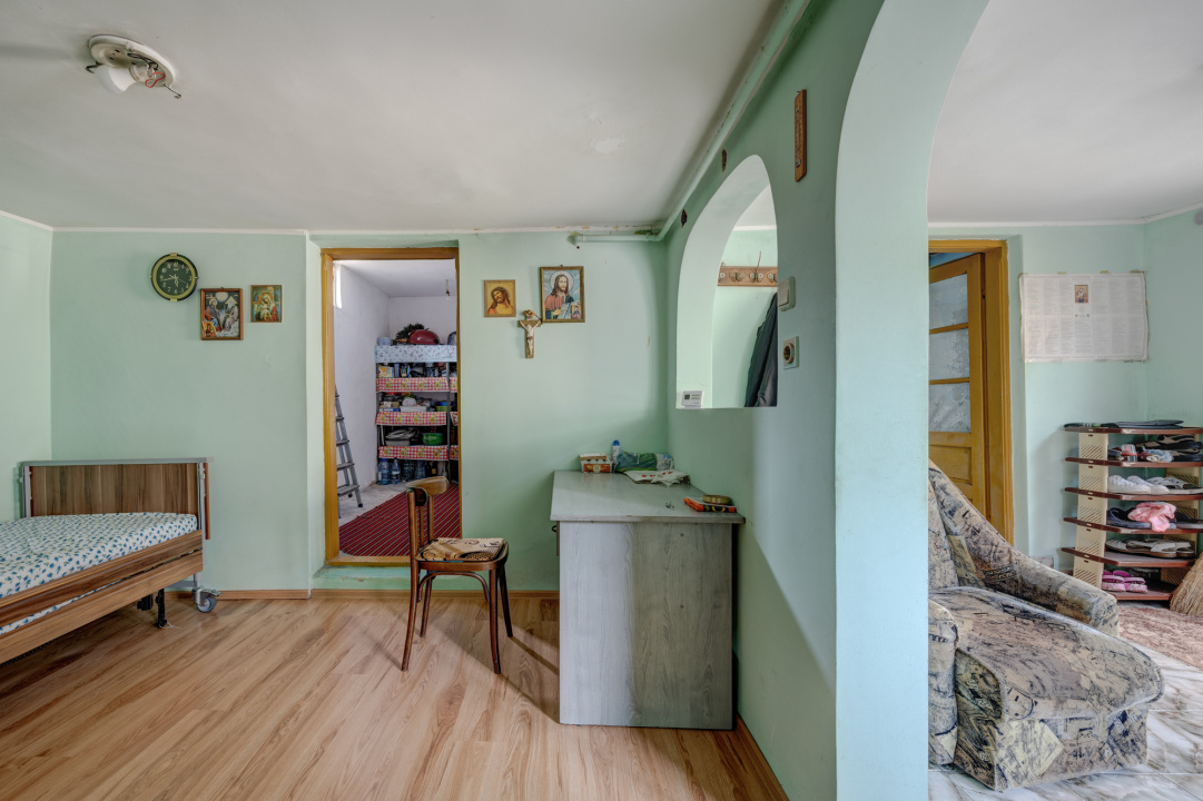 CHIAJNA - CASA RENOVABILA 129 MP, LOT 690 MP!