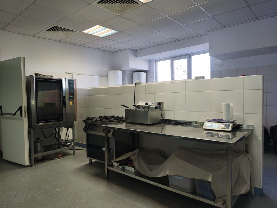 Spațiu evenimente tip ballroom, 440 mp + 1000 mp parcare privata